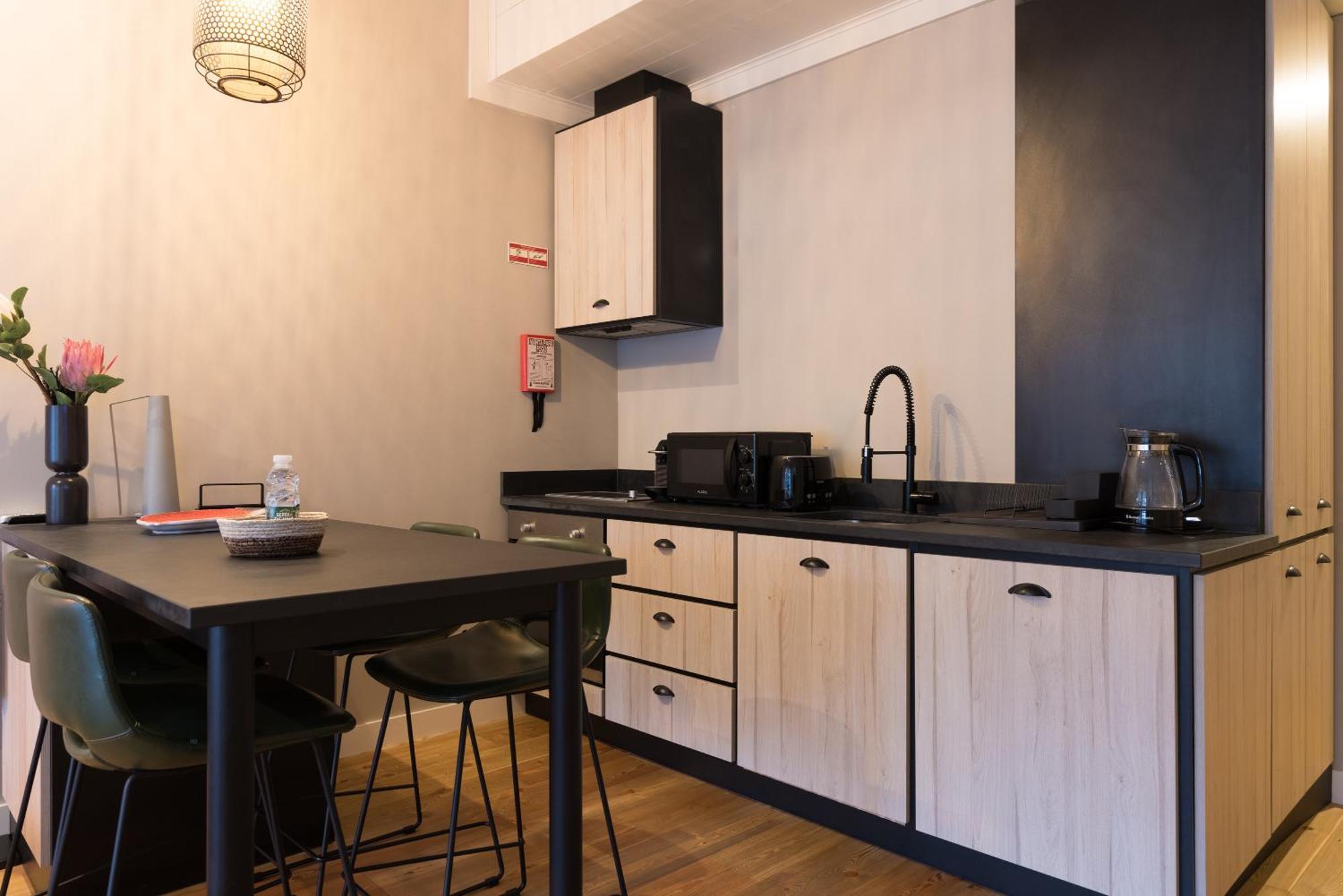 Aparthotel Largo Da Oliveira Guimarães Chambre photo